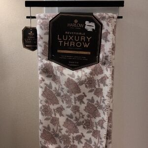 Harlow Fine Linens Floral Reversible Throw in Cream and Brown NWT